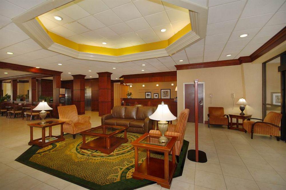 Hotel Hampton