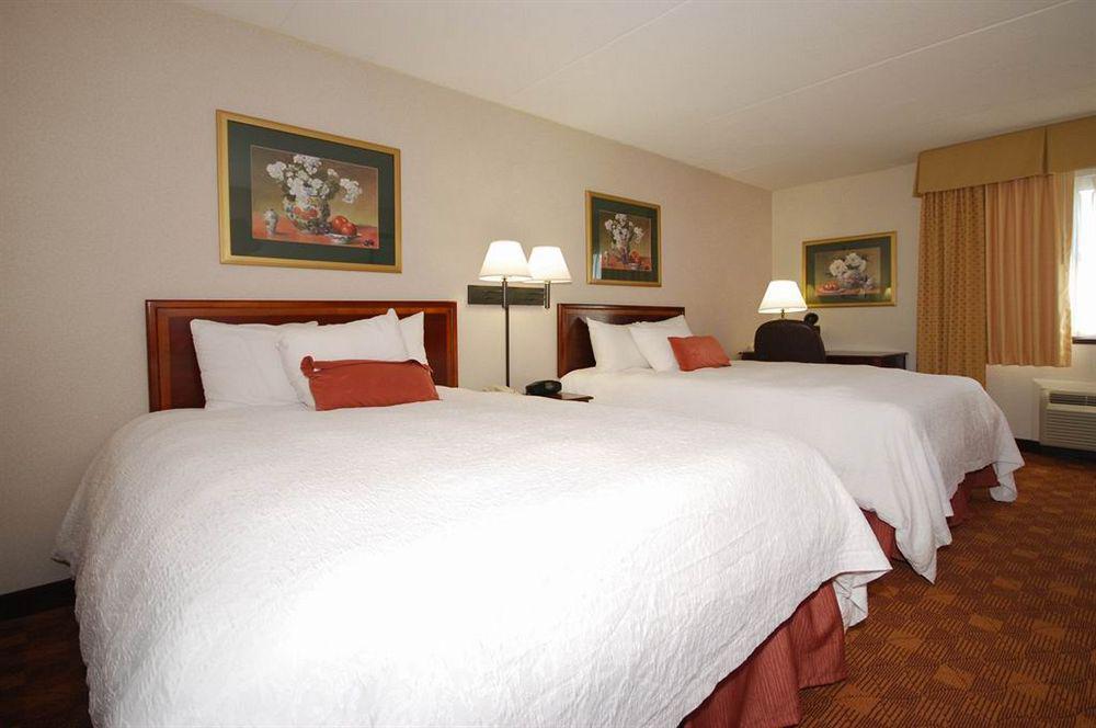 Hotel Hampton 3*