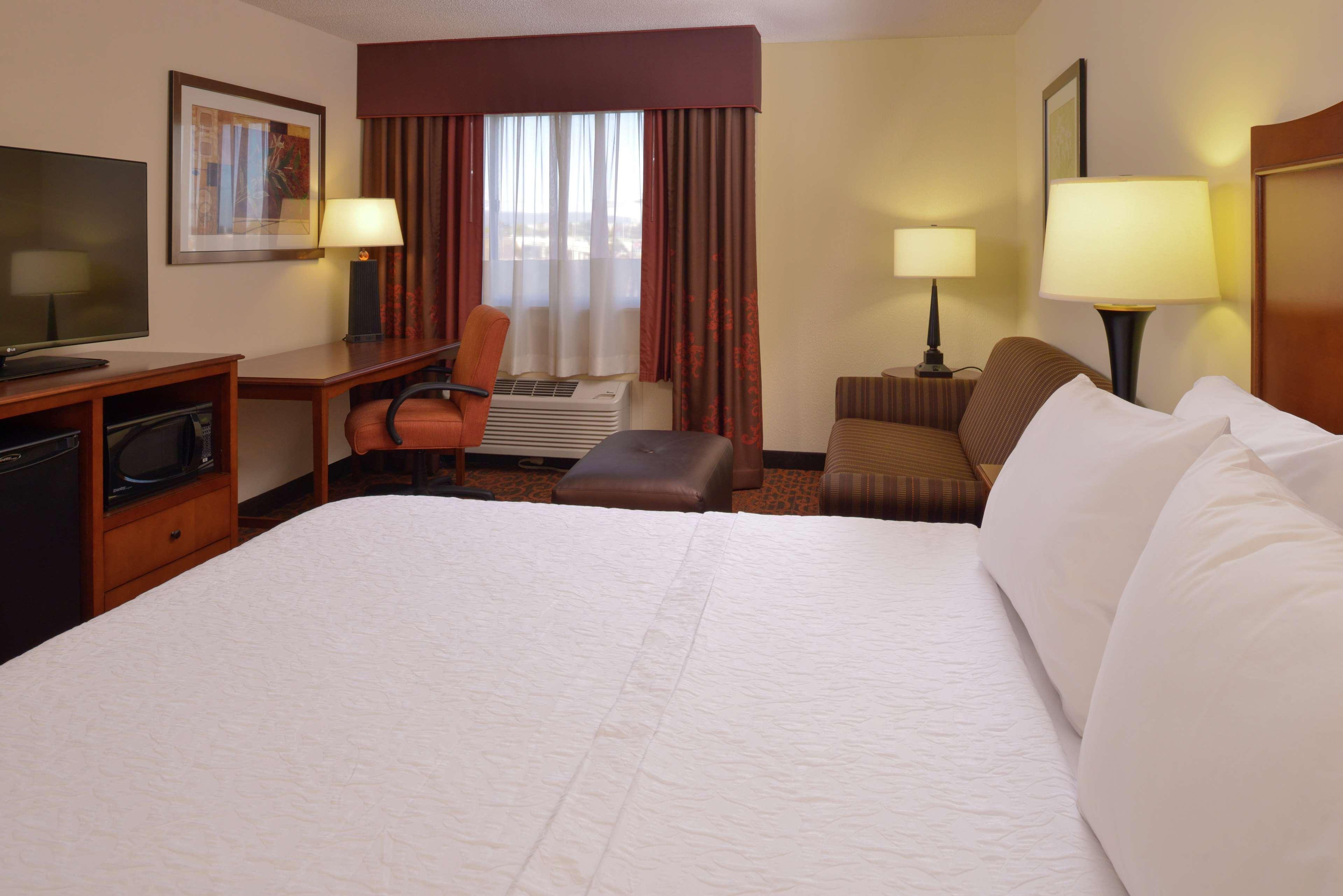 Hampton Hotel 3*