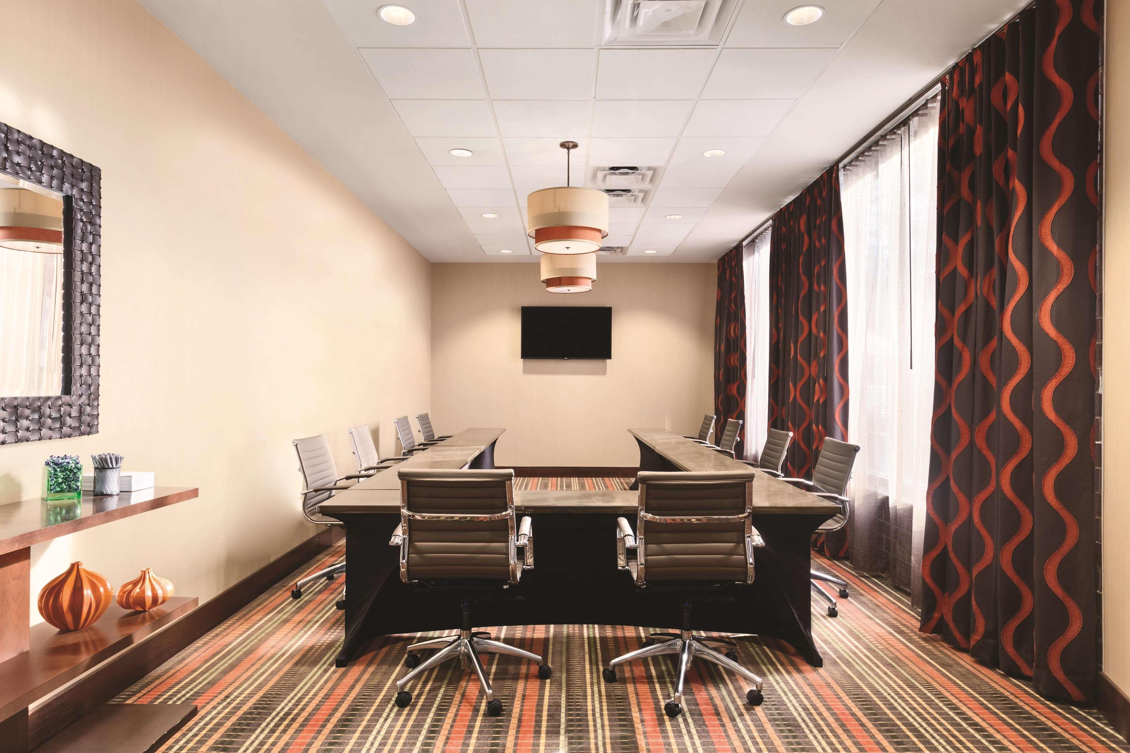 Hotel Hampton Frederick