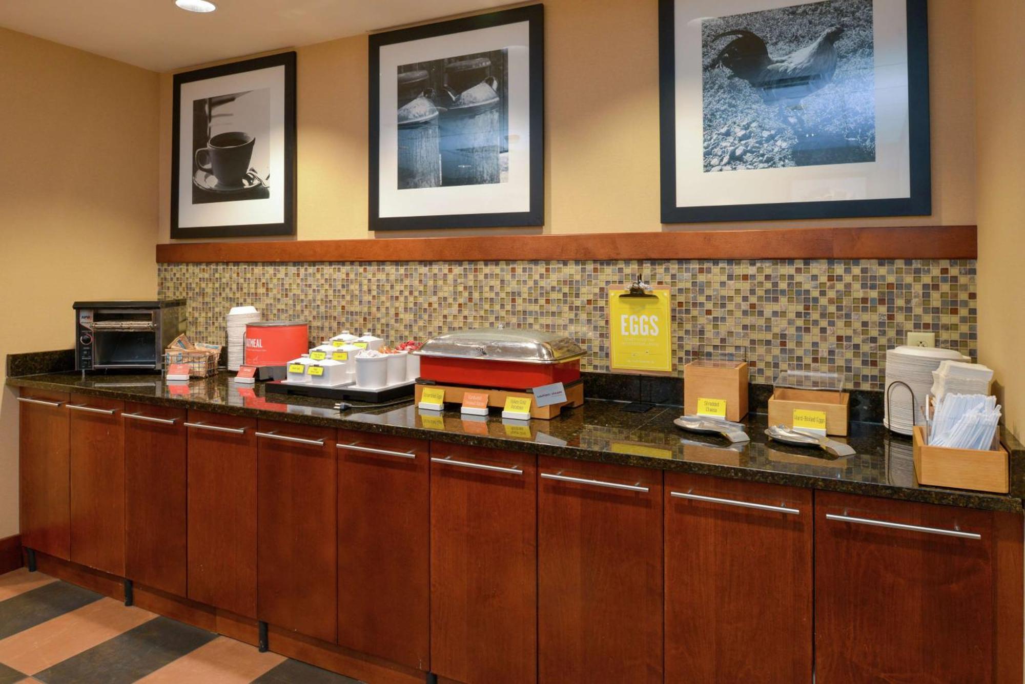 Hotel Hampton 3*