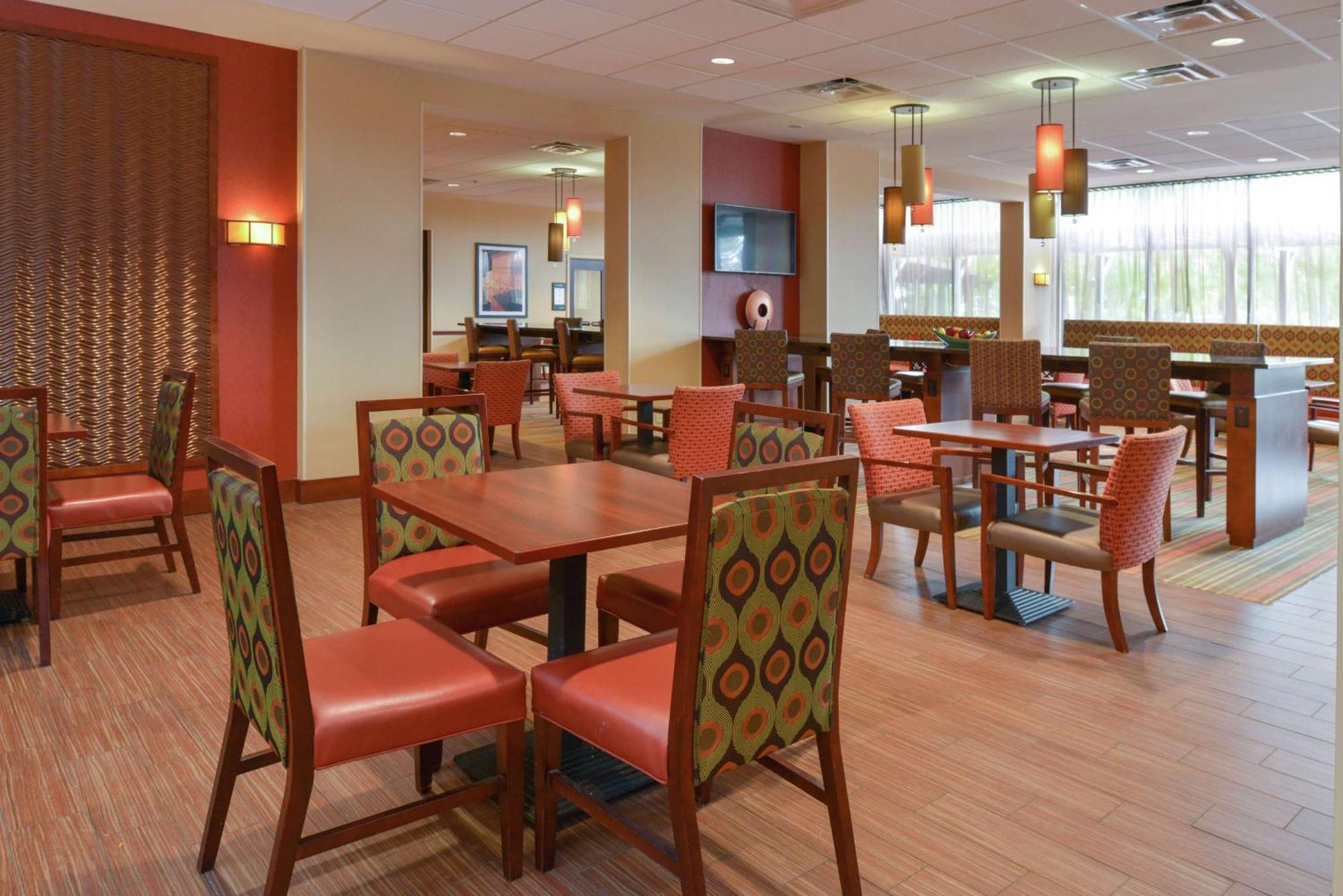 Hotel Hampton